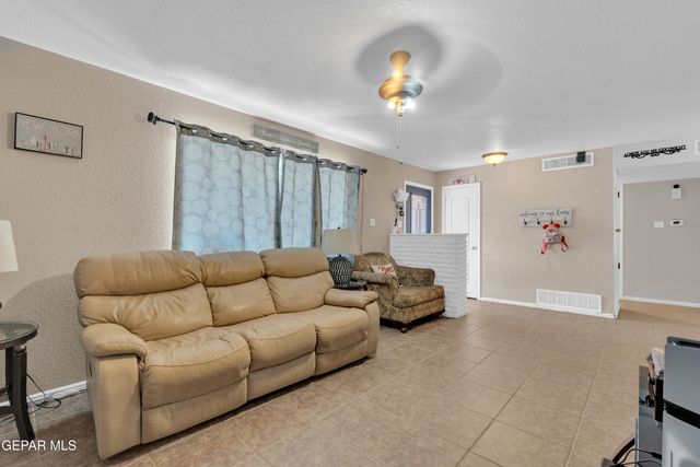 3211 Drumond Road, El Paso, TX 79925