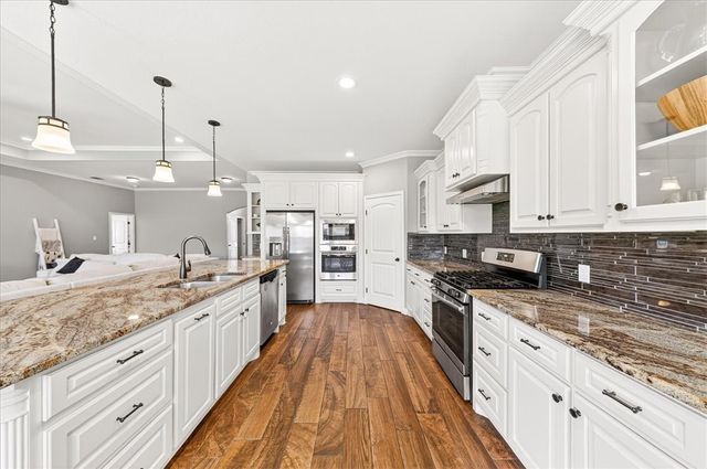 6534 Paddington Dr, Corpus Christi, TX 78414
