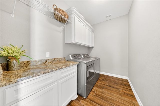 6534 Paddington Dr, Corpus Christi, TX 78414