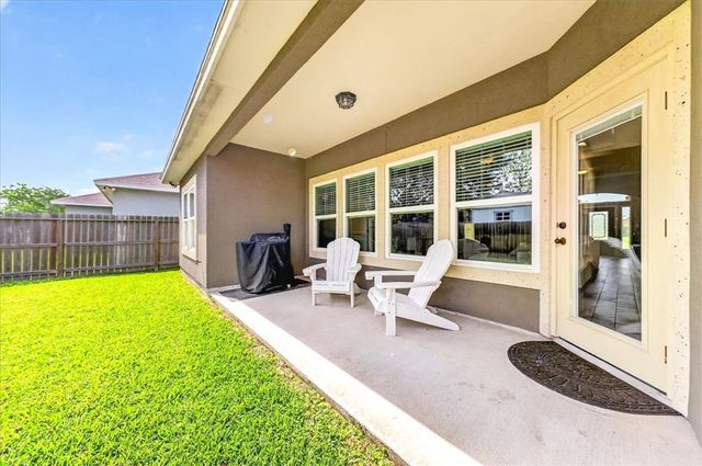 6534 Paddington Dr, Corpus Christi, TX 78414