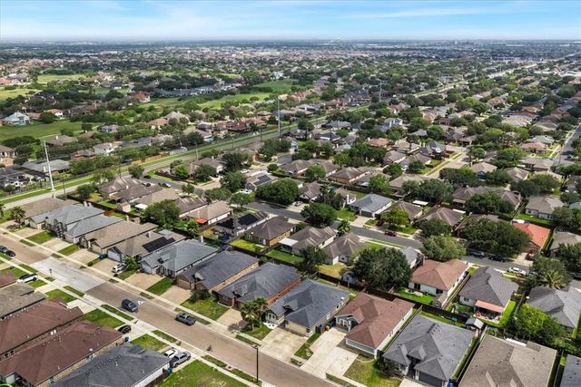6534 Paddington Dr, Corpus Christi, TX 78414