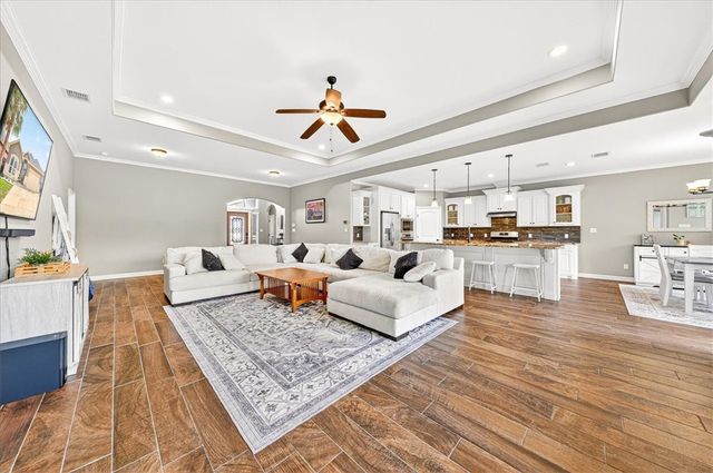 6534 Paddington Dr, Corpus Christi, TX 78414