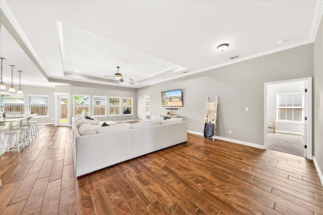6534 Paddington Dr, Corpus Christi, TX 78414
