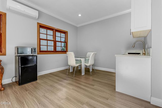 1115 S Wilton Place A, Los Angeles, CA 90019
