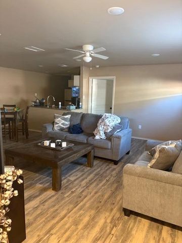 1007 Preston Trails, Wolfforth, TX 79382