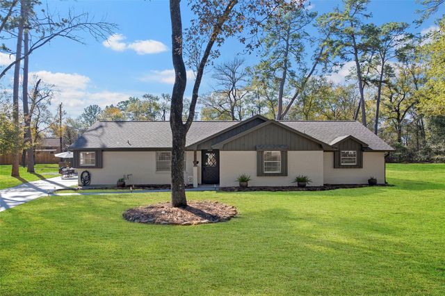 26307 Hillside Drive, Oak Ridge, TX 77386