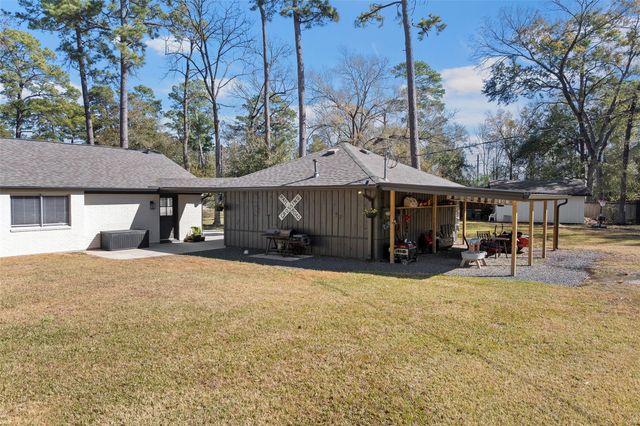 26307 Hillside Drive, Oak Ridge, TX 77386