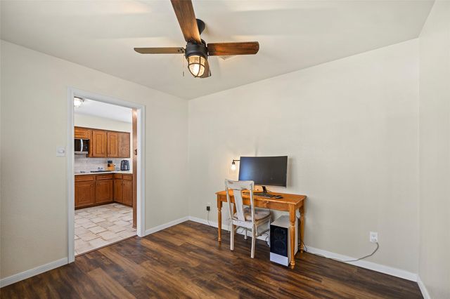 26307 Hillside Drive, Oak Ridge, TX 77386