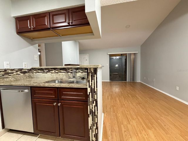 8643 MALLARD RESERVE DRIVE 202, Tampa, FL 33614