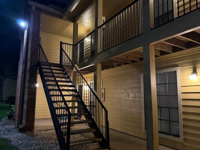 8643 MALLARD RESERVE DRIVE 202, Tampa, FL 33614