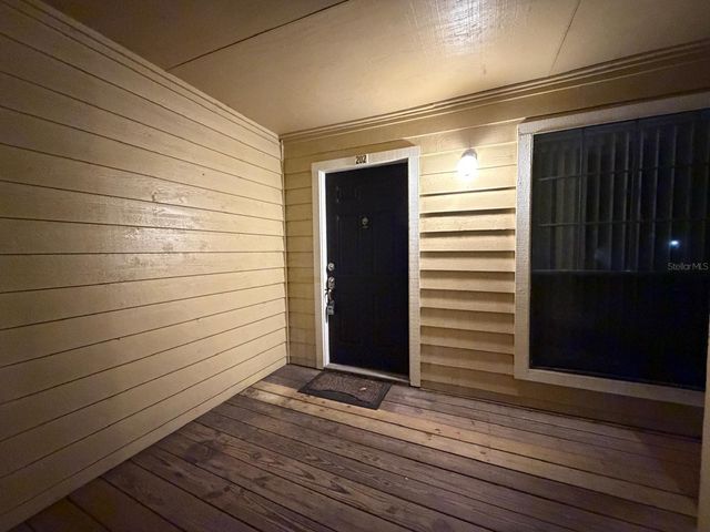 8643 MALLARD RESERVE DRIVE 202, Tampa, FL 33614