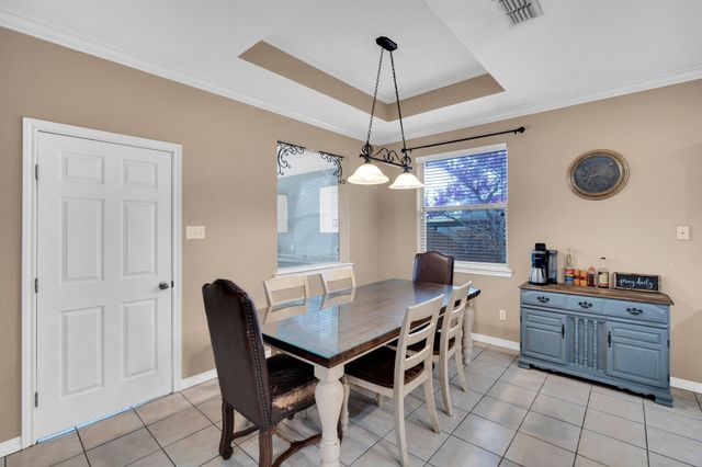 1305 Louise Lane, Ennis, TX 75119