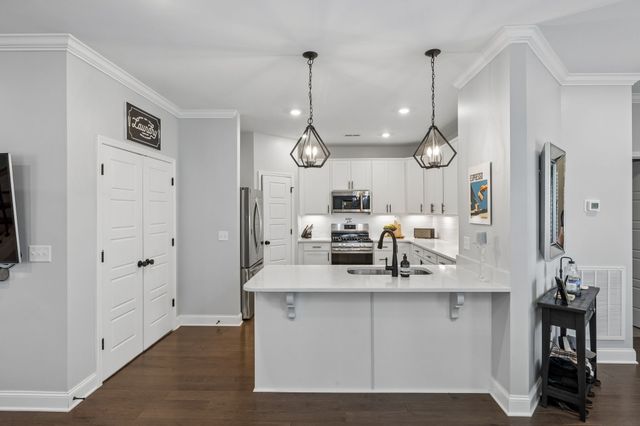 9084 Headwaters Dr, Franklin, TN 37064