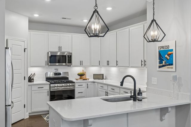 9084 Headwaters Dr, Franklin, TN 37064
