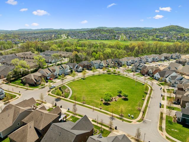 9084 Headwaters Dr, Franklin, TN 37064