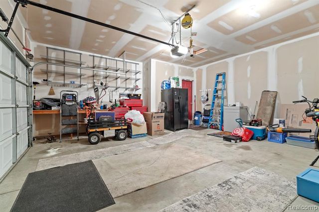 34422 Cowan Road, Westland, MI 48185