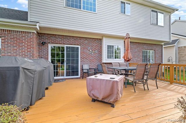 34422 Cowan Road, Westland, MI 48185