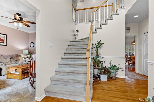 34422 Cowan Road, Westland, MI 48185