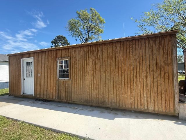 230 E Woodland Shores Drive, Point Blank, TX 77364