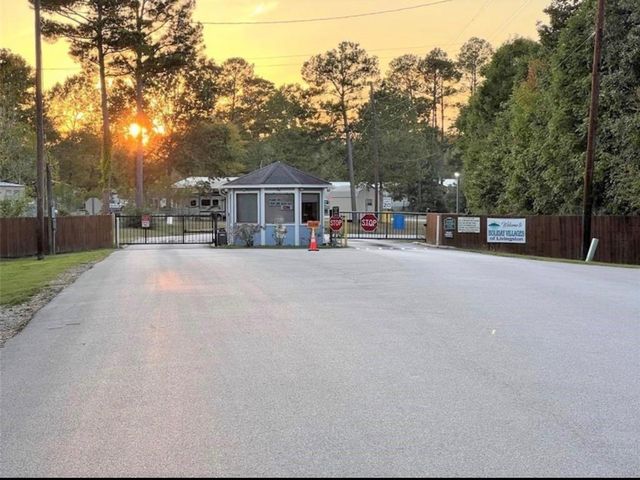 230 E Woodland Shores Drive, Point Blank, TX 77364