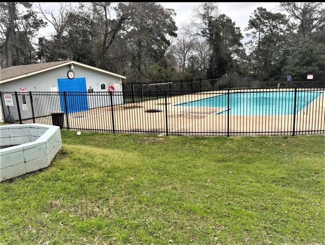 230 E Woodland Shores Drive, Point Blank, TX 77364