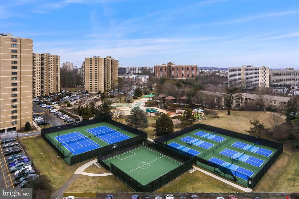 307 YOAKUM PKWY #1808, Alexandria, VA 22304