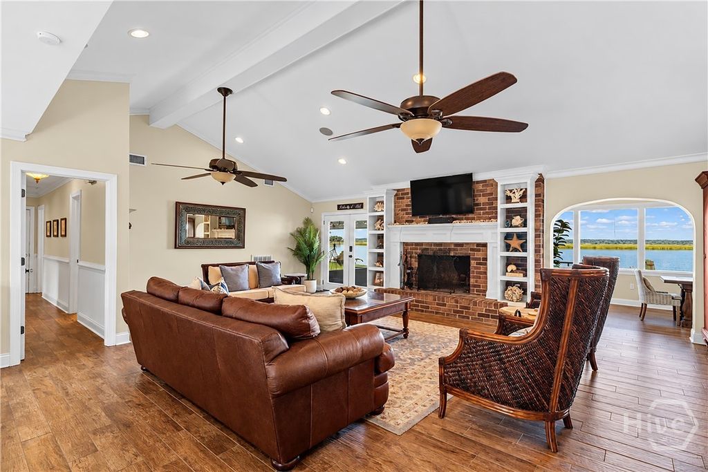 Image 12 of property listing at 30 Williamson Drive, Richmond Hill, GA 31324