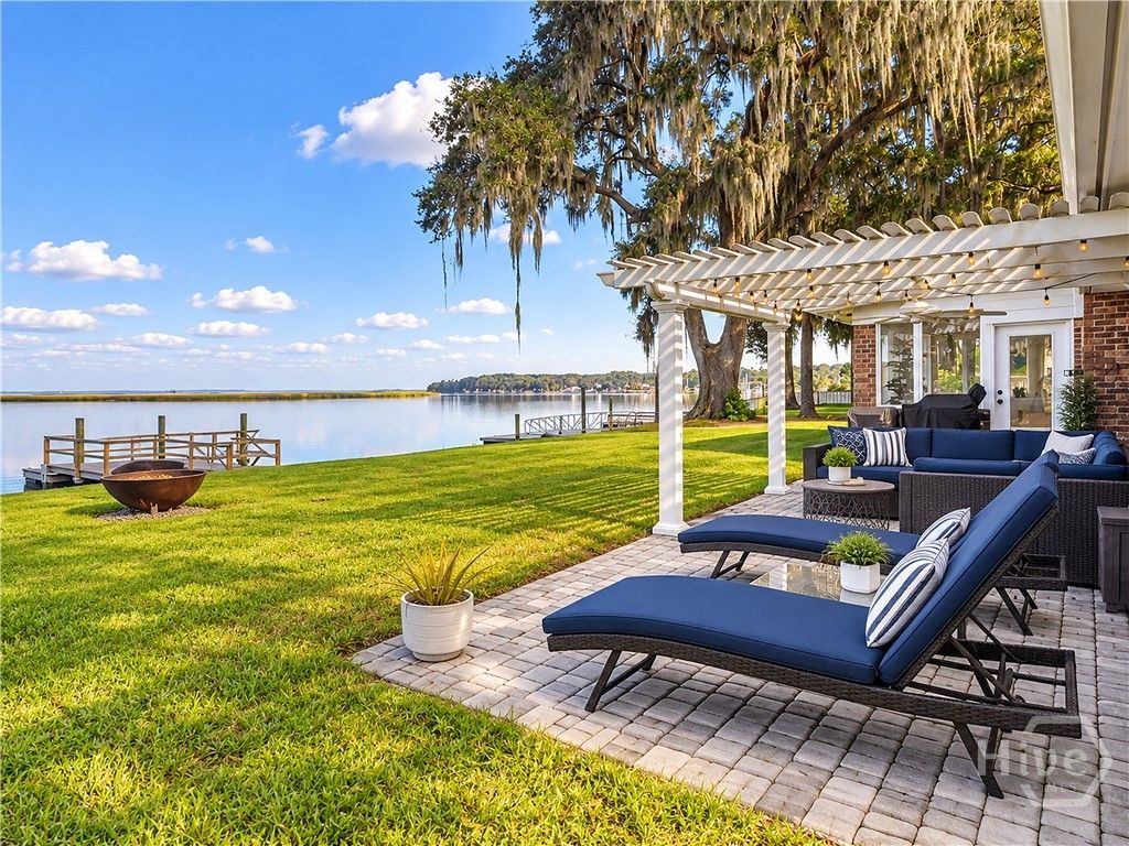 Image 4 of property listing at 30 Williamson Drive, Richmond Hill, GA 31324