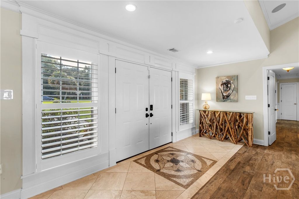 Image 9 of property listing at 30 Williamson Drive, Richmond Hill, GA 31324