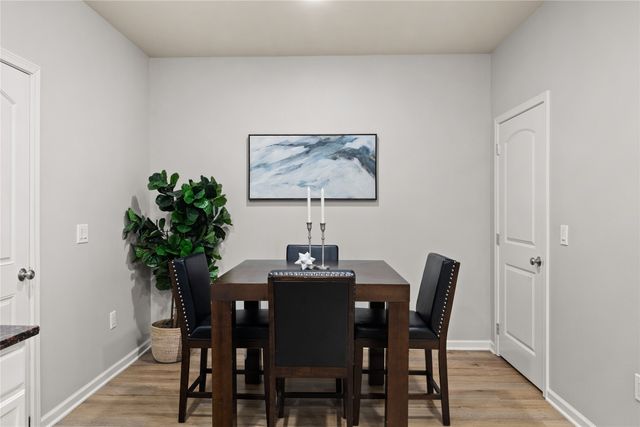 9165 Greenspire Drive 104, West Des Moines, IA 50266