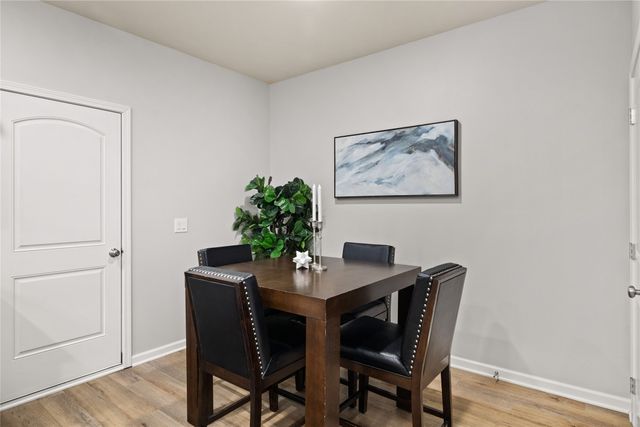 9165 Greenspire Drive 104, West Des Moines, IA 50266