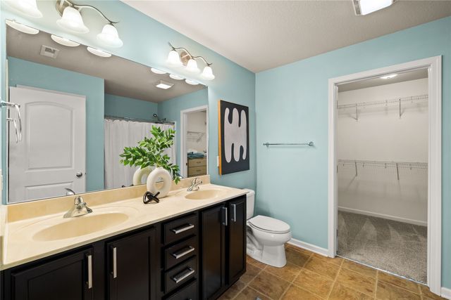 9165 Greenspire Drive 104, West Des Moines, IA 50266