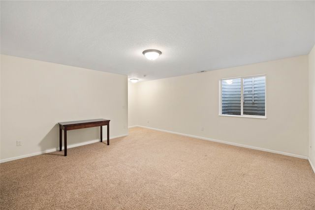 9165 Greenspire Drive 104, West Des Moines, IA 50266