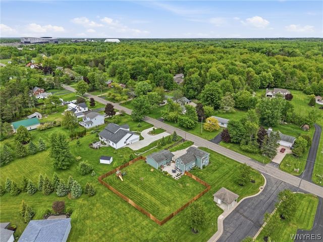 4730 Parker Road, Hamburg, NY 14075