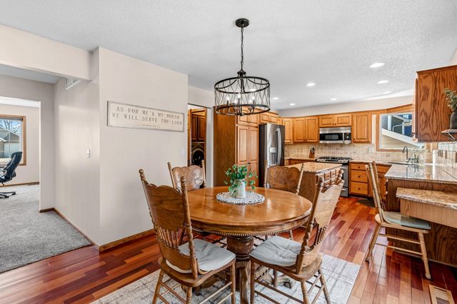 3406 Hartford Road, Woodbury, MN 55125