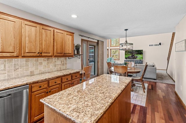 3406 Hartford Road, Woodbury, MN 55125