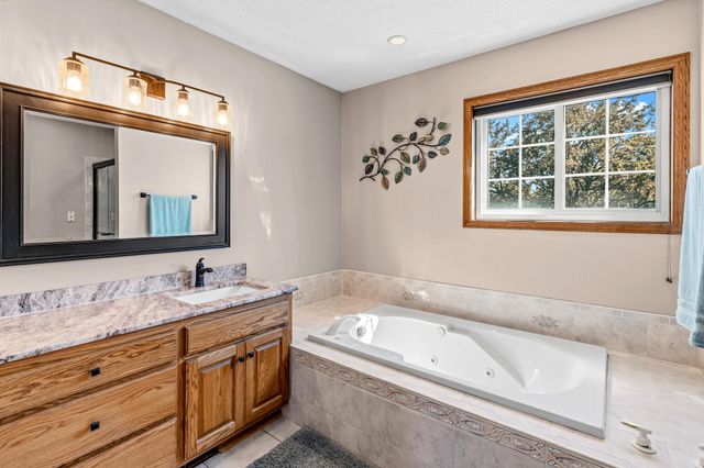 3406 Hartford Road, Woodbury, MN 55125