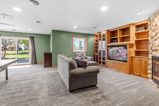 3406 Hartford Road, Woodbury, MN 55125