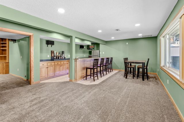 3406 Hartford Road, Woodbury, MN 55125