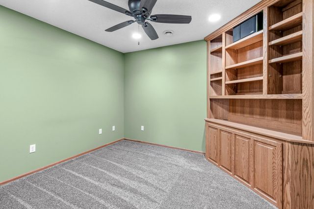 3406 Hartford Road, Woodbury, MN 55125