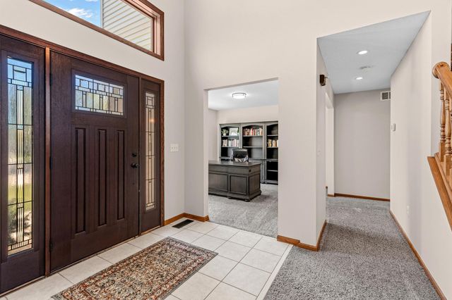 3406 Hartford Road, Woodbury, MN 55125