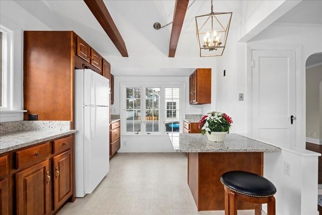 13 Kenilworth Road, Shrewsbury, MA 01545