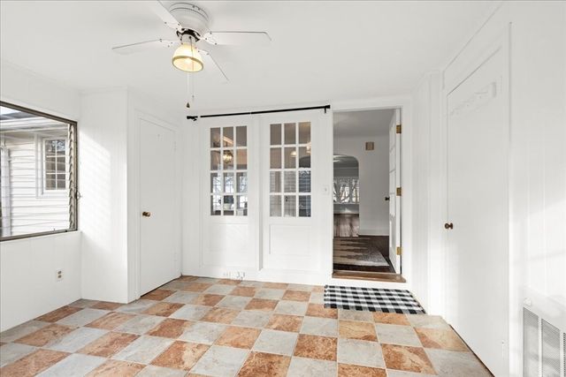 13 Kenilworth Road, Shrewsbury, MA 01545