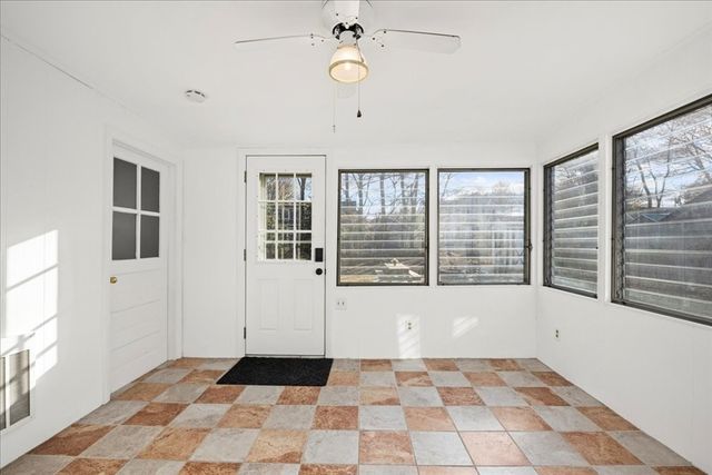 13 Kenilworth Road, Shrewsbury, MA 01545