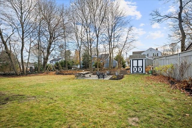 13 Kenilworth Road, Shrewsbury, MA 01545