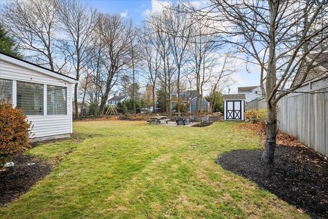 13 Kenilworth Road, Shrewsbury, MA 01545