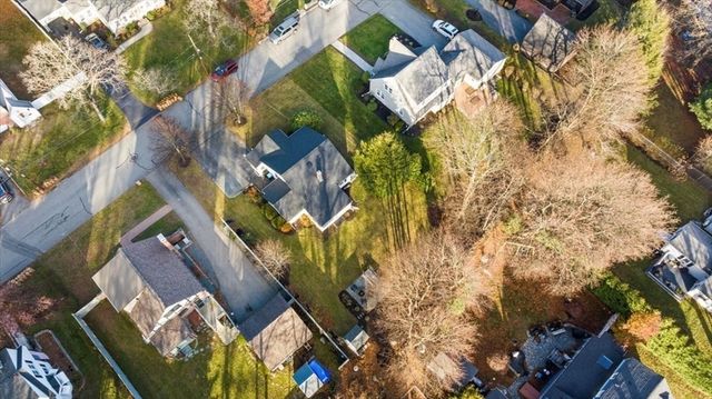 13 Kenilworth Road, Shrewsbury, MA 01545