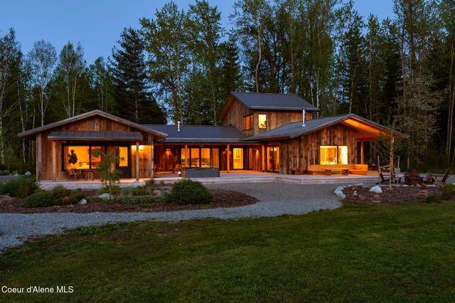 202 Siskin Ln, Sandpoint, ID 83864