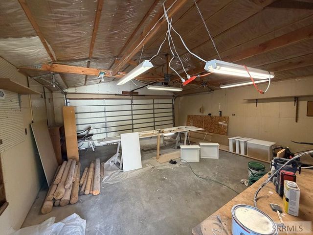 1530 June Avenue, Idaho Falls, ID 83404