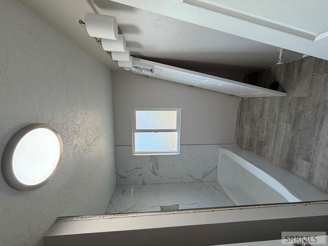 1530 June Avenue, Idaho Falls, ID 83404